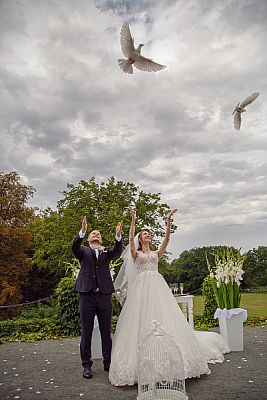 Dobřenice Chateau and our wedding catering: the Dymaks