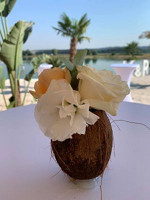Hochzeitscatering am See in Konetopi