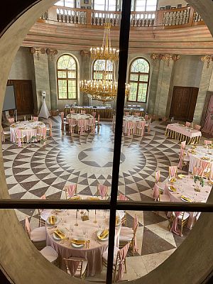 Karlova Koruna Castle Marble Hall