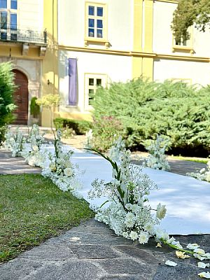 Kutná Hora Schloss Úmonín
