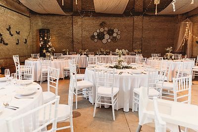Statek Dolany Barn and garden