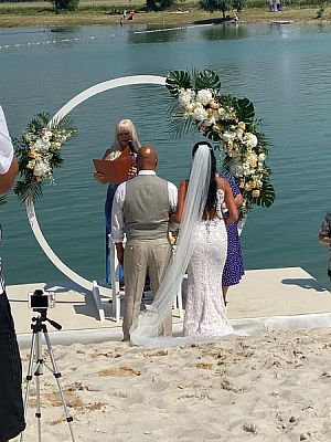 Svatební catering u jezera  v Konětopech