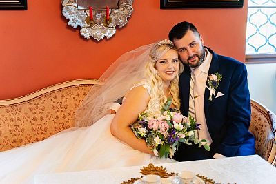 Wedding at Karlova Koruna Castle: the Majvelders