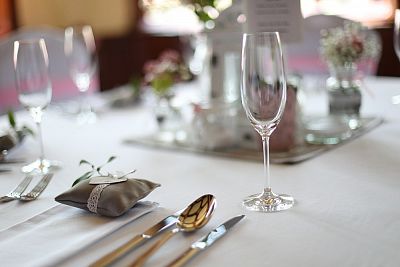 Wedding at the castle in Dobřenice: the Staňeks