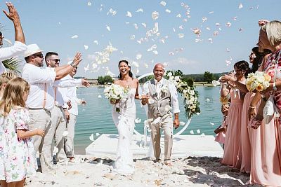 Wedding catering at the lake in Konetopi