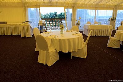 Wedding catering in Chlumec nad Cidlinou: Mr. and Mrs. Malek
