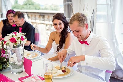Wedding feast in Chlumec nad Cidlinou: Radka and Filip