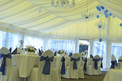 Wedding with banquet at the Chlumec nad Cidlinou Castle: the Slezáks